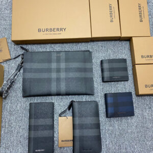 Burberry 00649