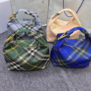 Burberry  00669