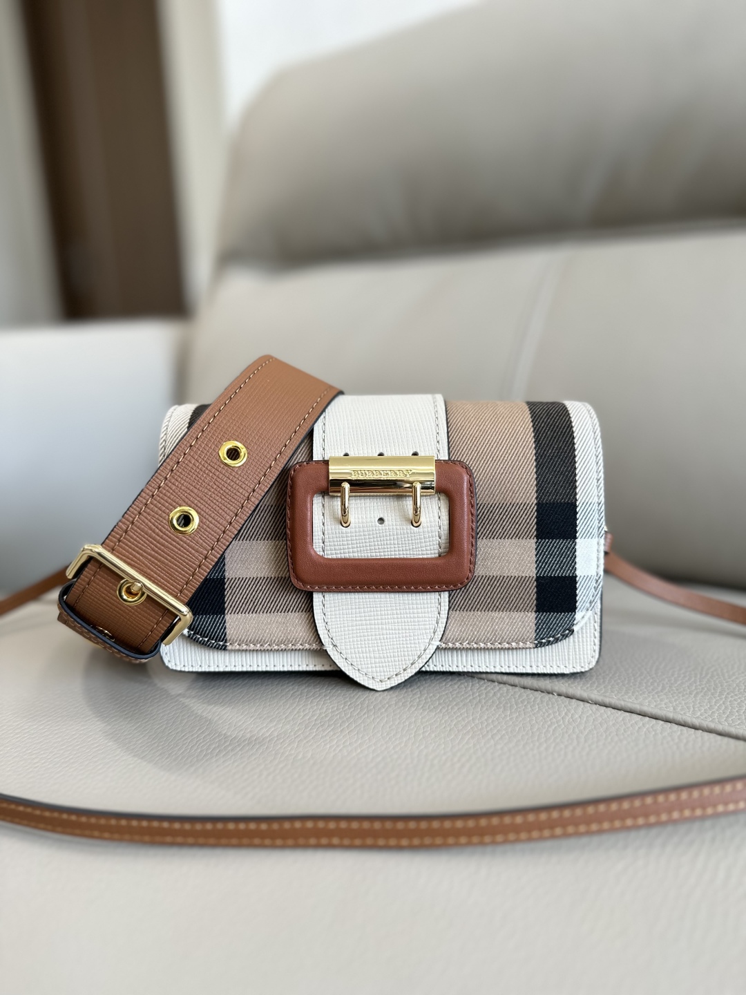 BURBERRY House Check Bridle Calfskin Small Madison Buckle