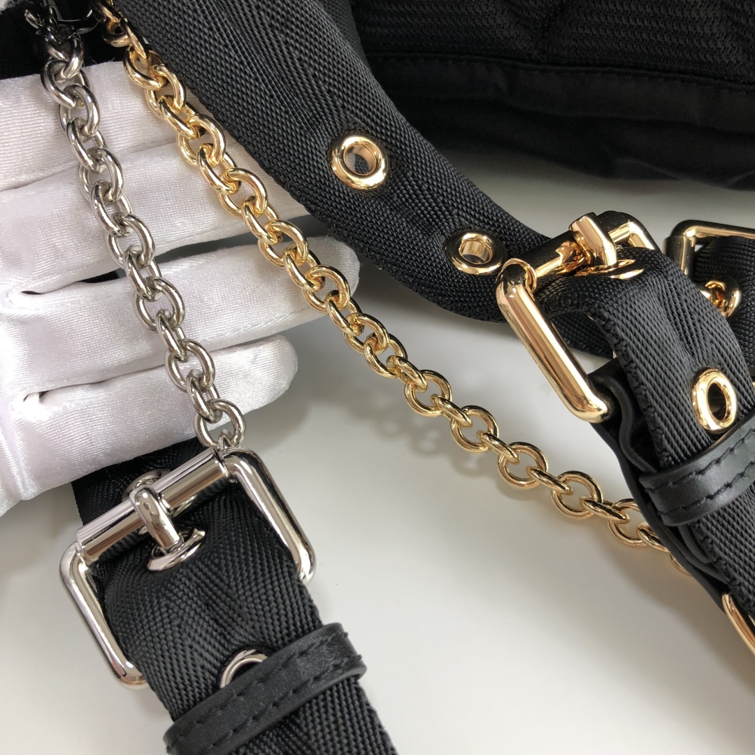 Burberry 00679