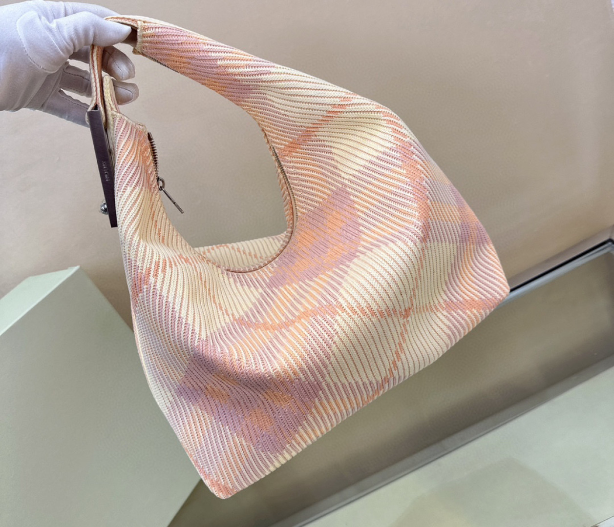 Burberry Sherbet Plaid Canvas Medium Peg Duffle Bag | eBay