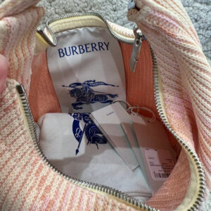 Burberry  00709