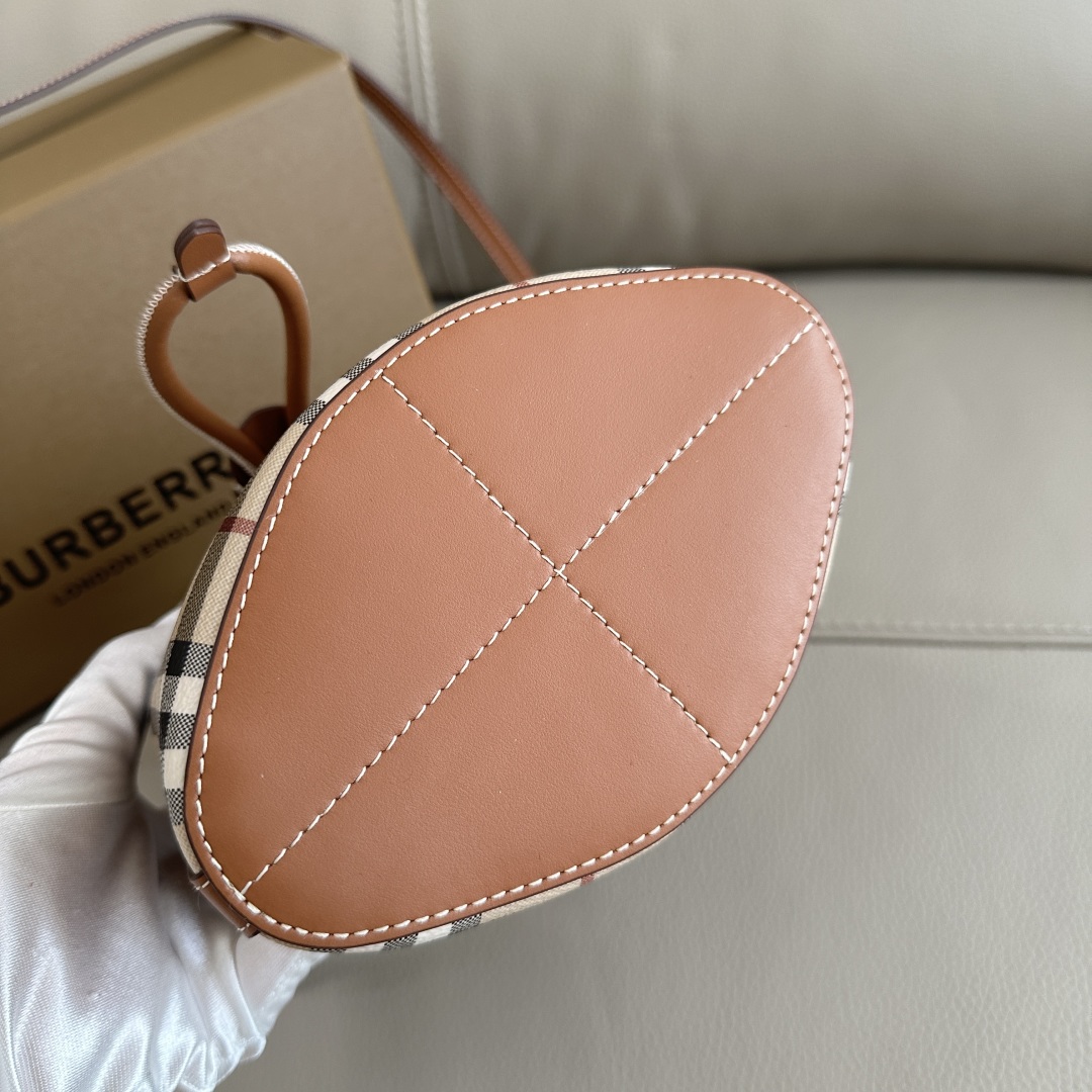 Burberry 00719
