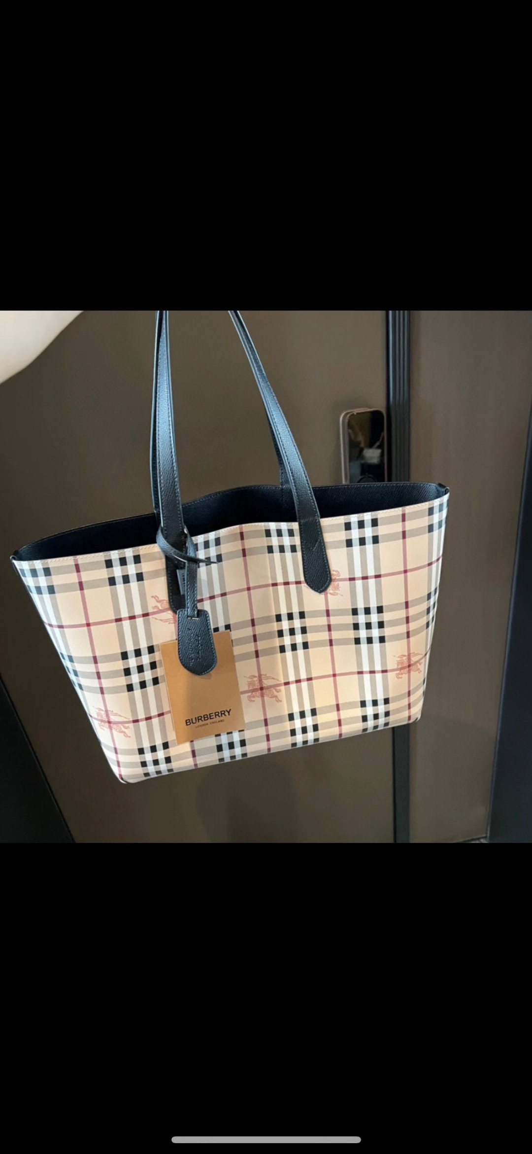 Burberry Women’s The Medium Reversible Tote in Haymarket Check and Black at