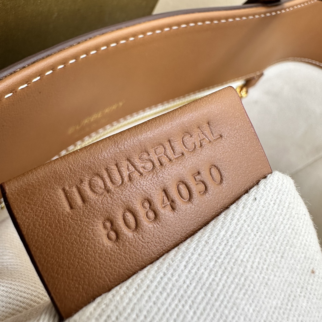 Burberry 00838