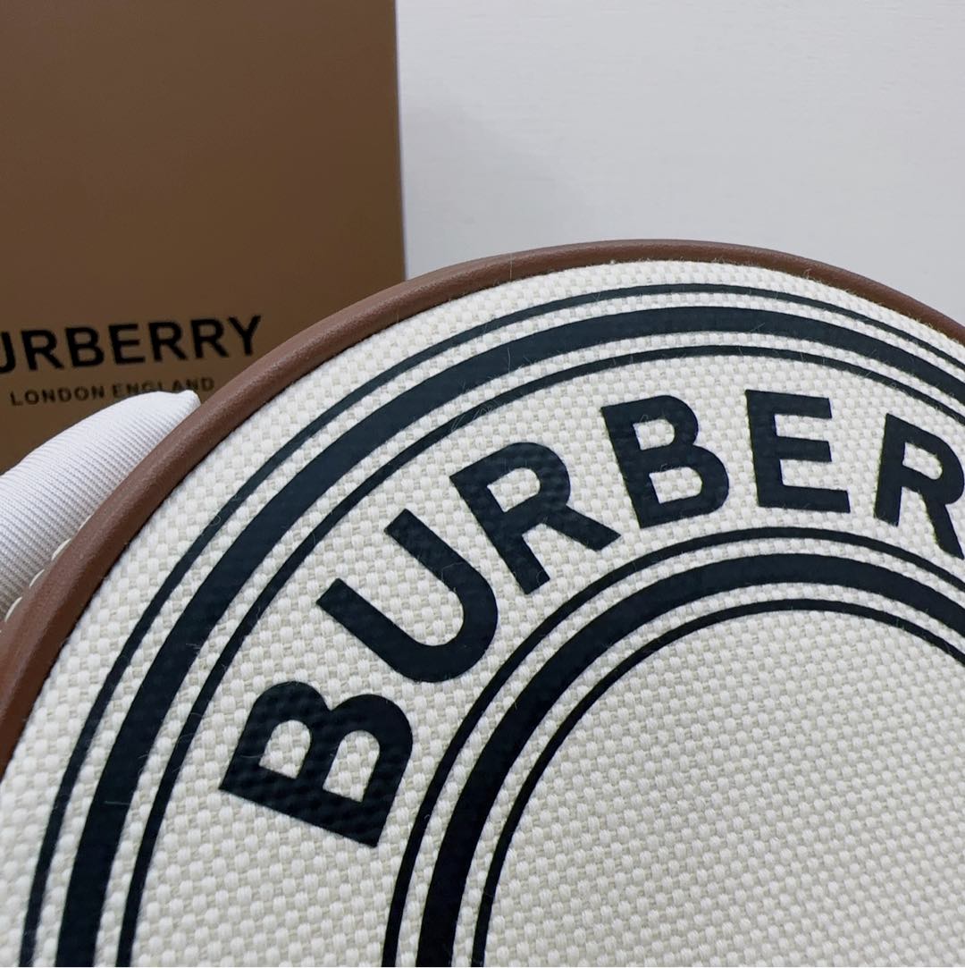 Burberry 00839