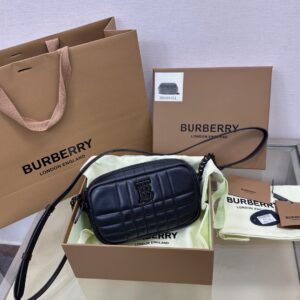 Burberry  00858