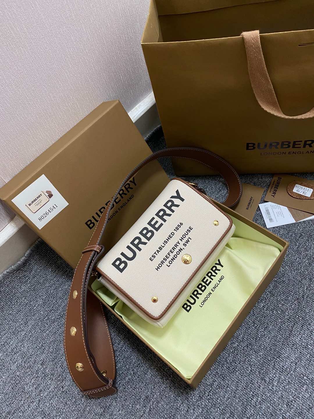Burberry Hosperi Small Crossbody Bag 8026608 Burberry 00879