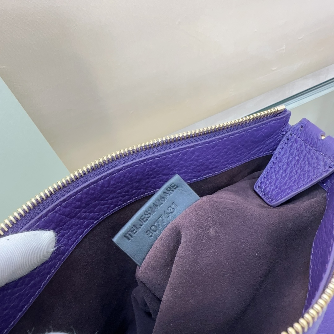 BURBERRY  00919