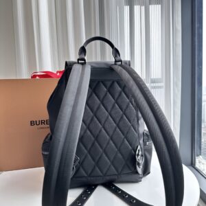 BURBERRY  00949