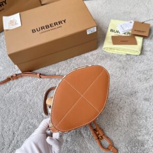 Burberry 01049