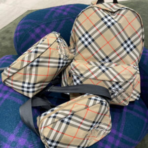 Burberry  01099