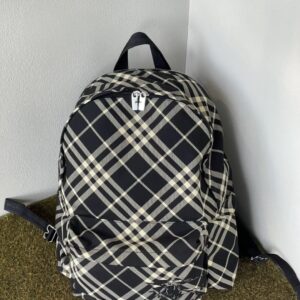 Burberry  01128