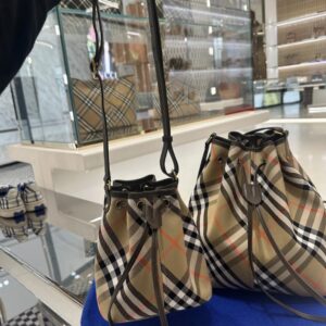 Burberry 01129