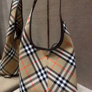 Burberry 01216