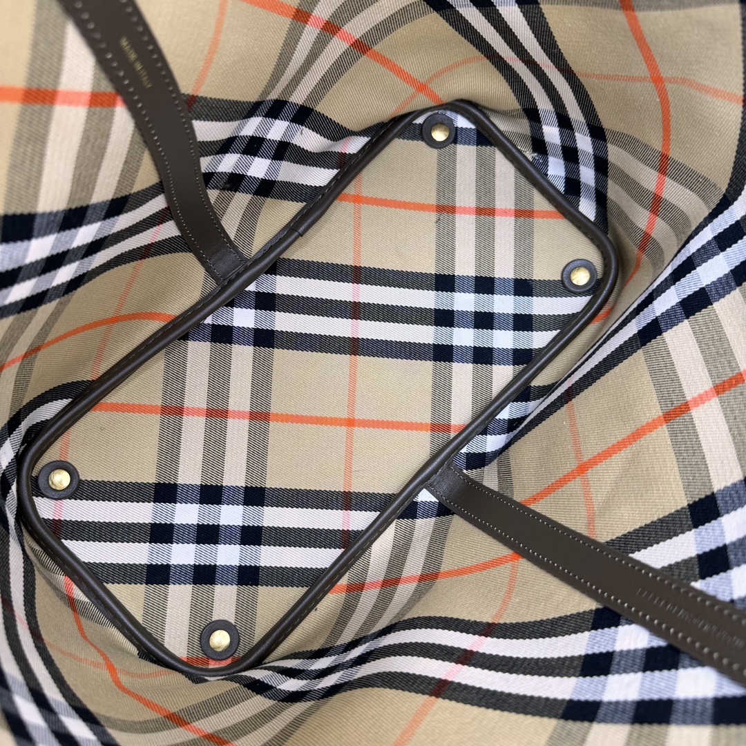 Burberry 01229
