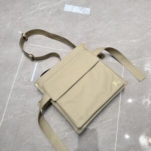 Burberry  01249