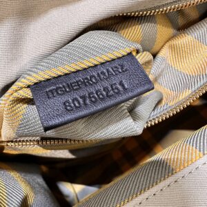 Burberry  01258
