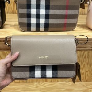 BURBERRY  01278