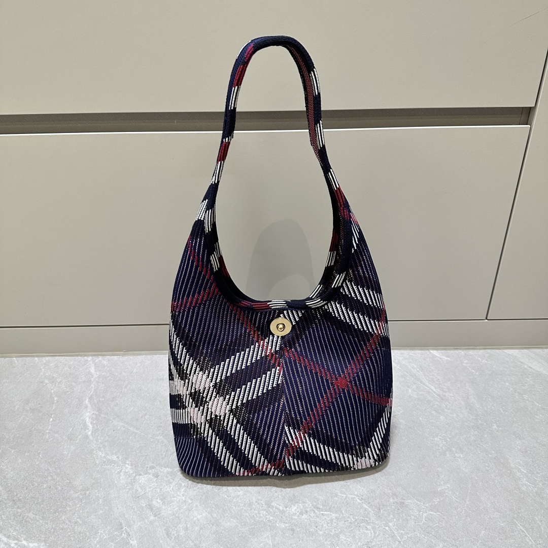 Burberry Small Check Knit Shoulder Bag | Burberry 01309