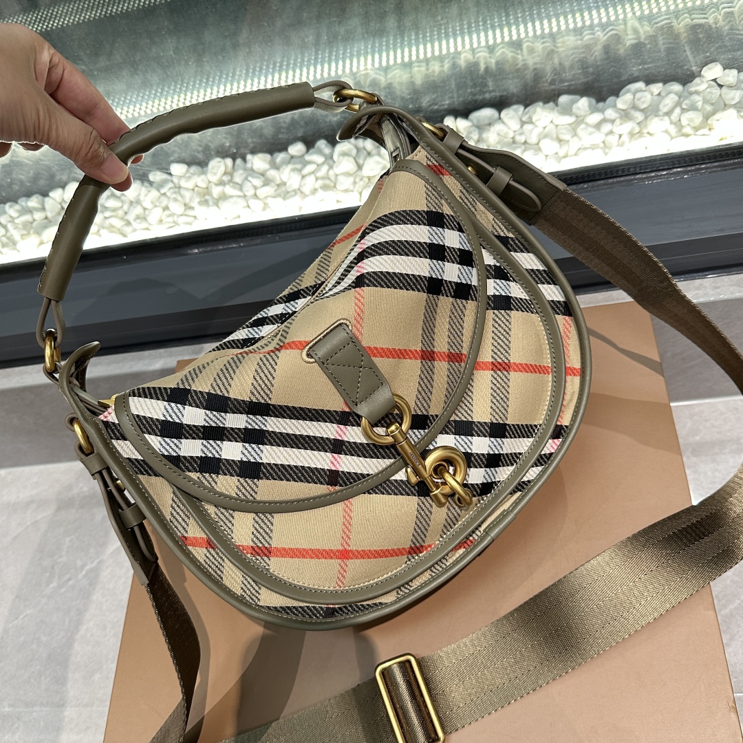 Burberry B Clip Small Handbag in Brown