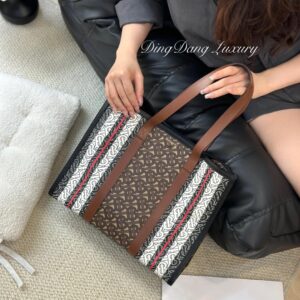 BURBERRY  01459