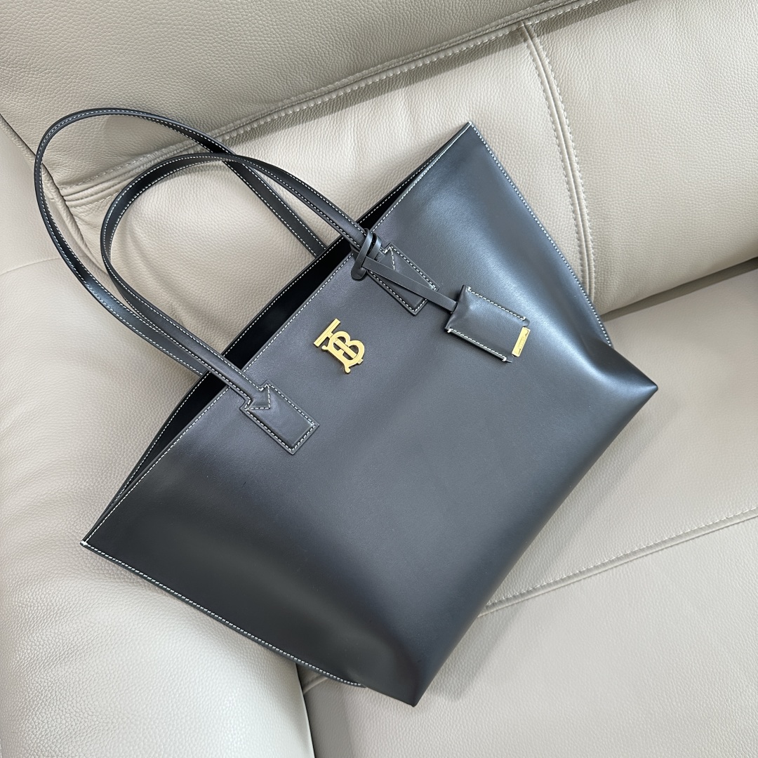 BURBERRY  01469