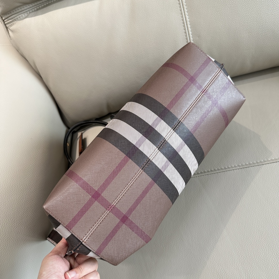 BURBERRY  01479