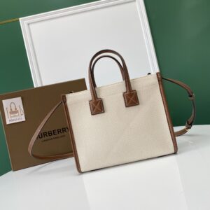Burberry 01549