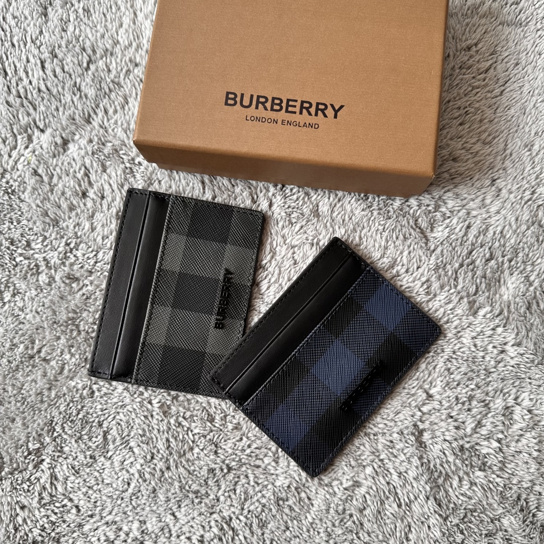 Burberry 01549