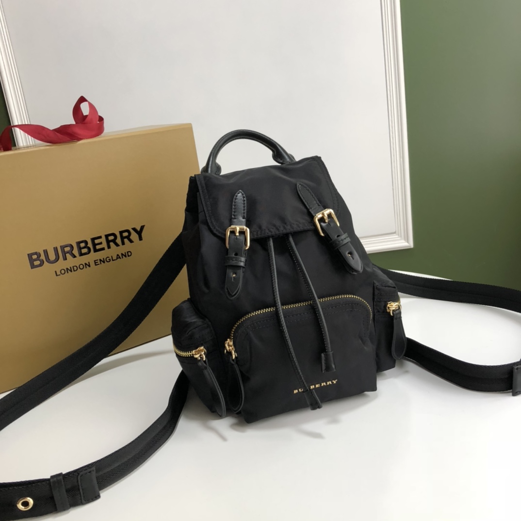 Black Burberry Runway Backpack Leather ref Burberry 01589