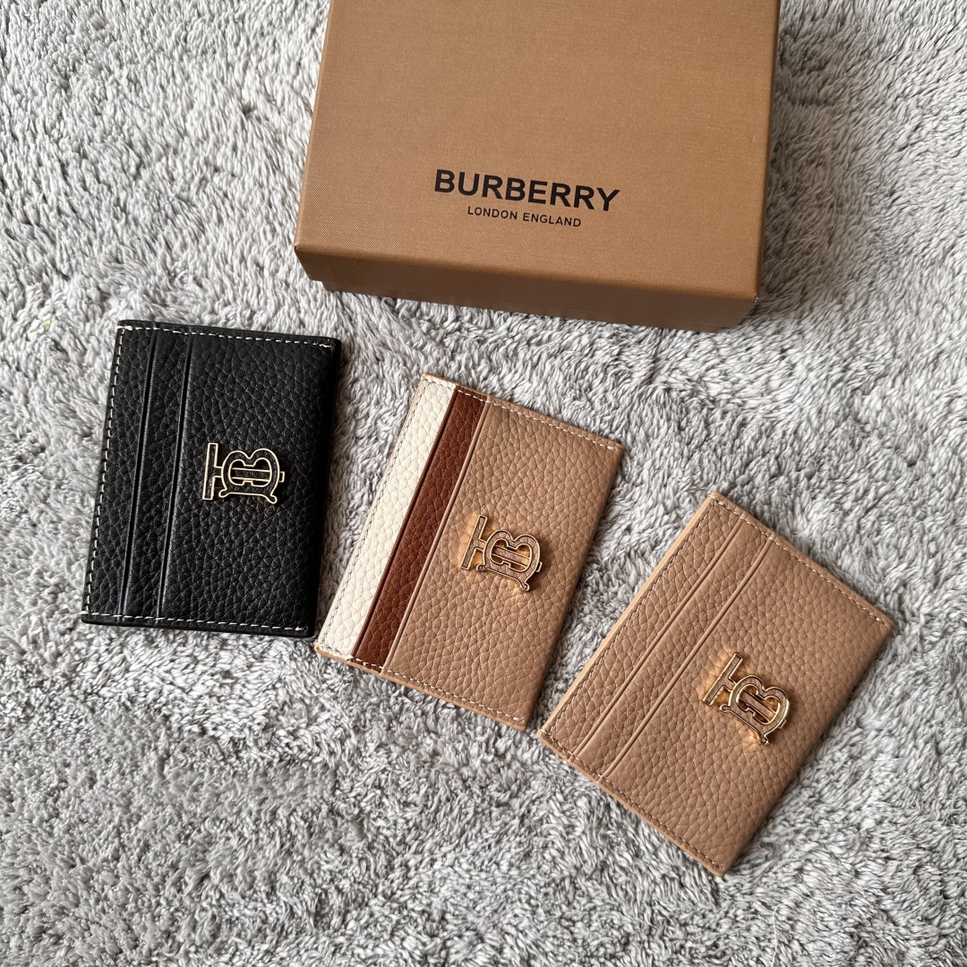 Burberry 01629