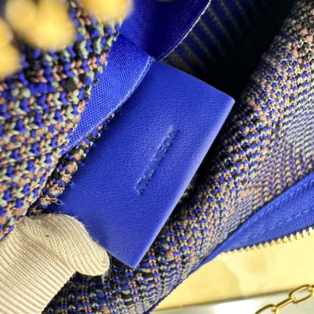 BURBERRY  016311
