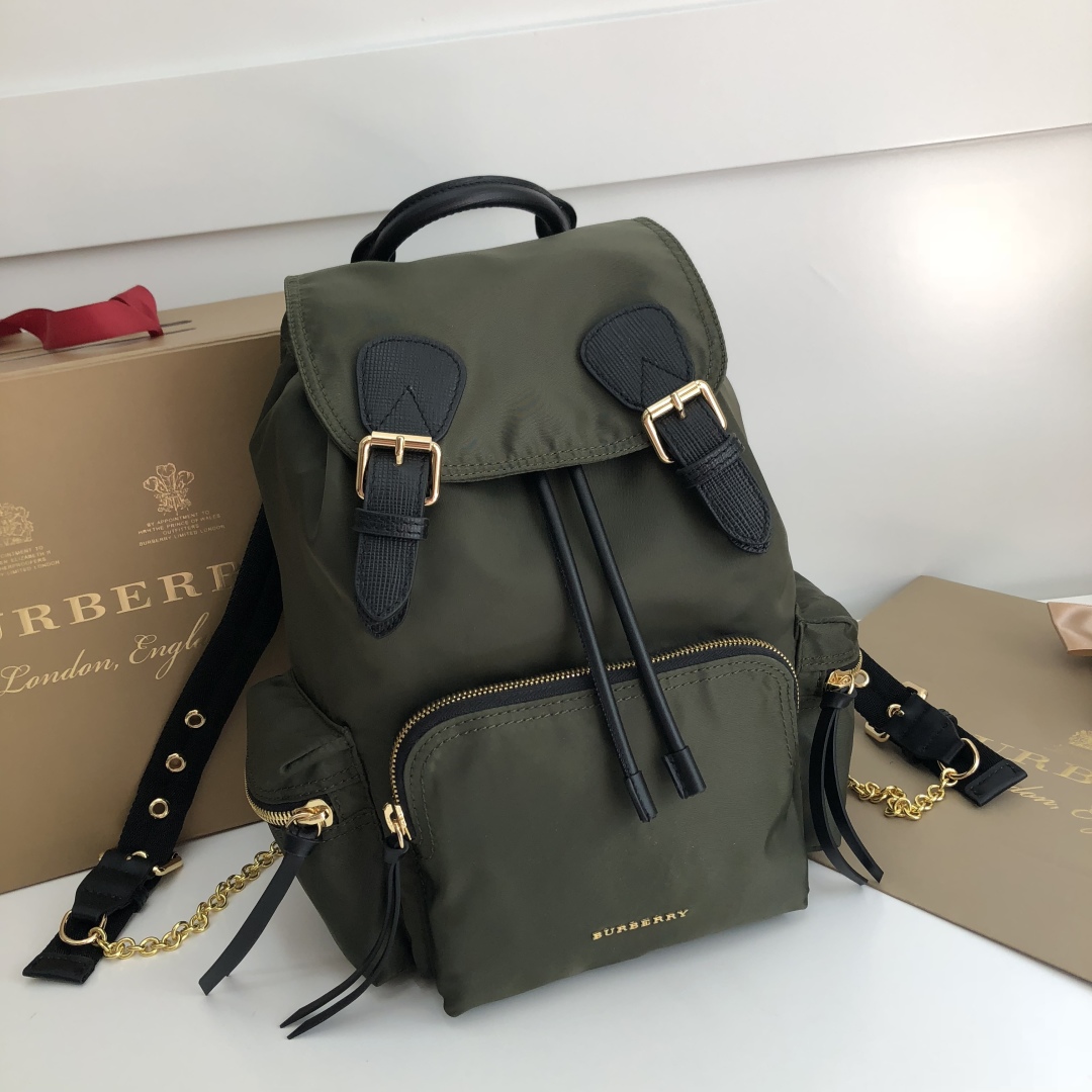 BURBERRY Nylon Medium Rucksack Backpack Green 1191308 |