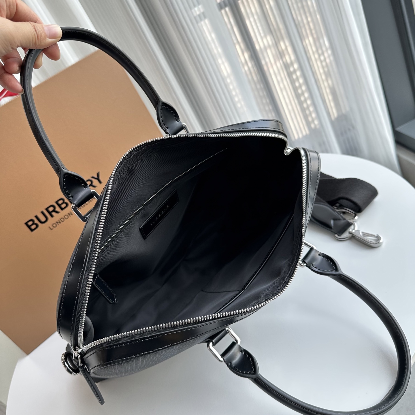 Burberry 01679