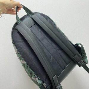 Burberry  01679