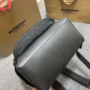 Burberry  01719