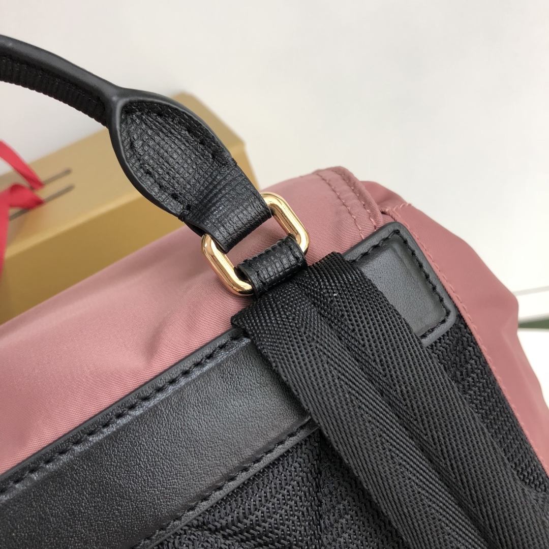 Burberry 01727