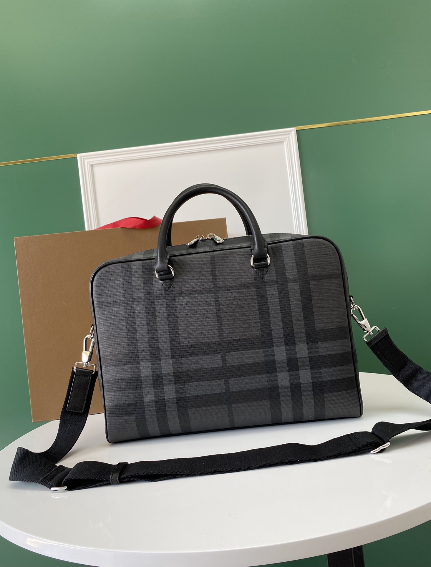 Burberry Ainsworth London Check Briefcase |