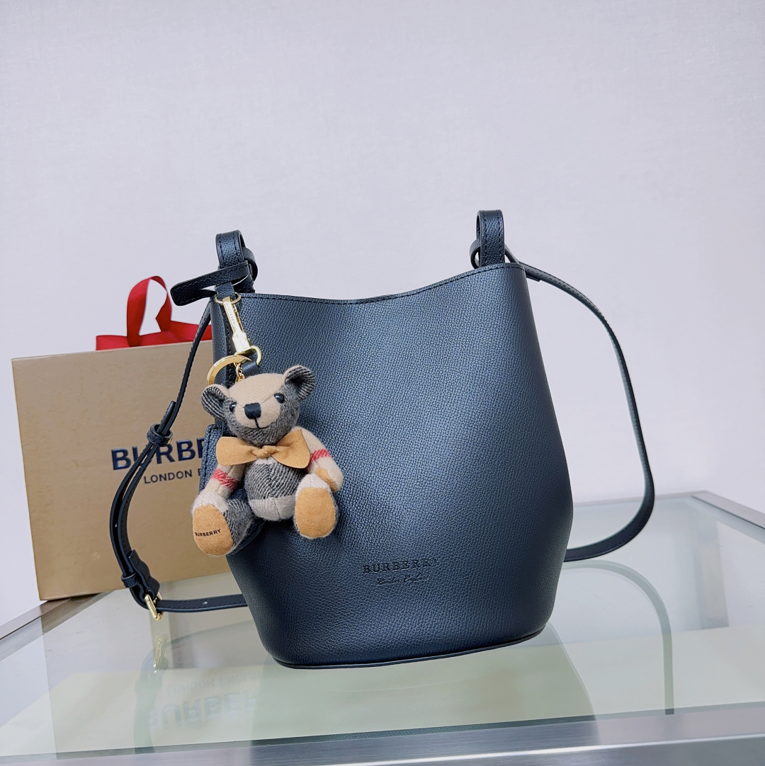 Burberry Lorne Bucket Bag Leather Small Black 460001
