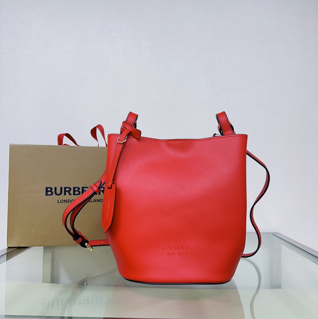 Burberry Red Leather Shoulder Bag ref.1462001BURBERRY  01819