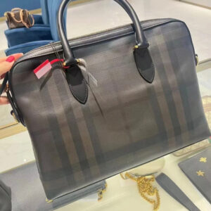 Burberry  018411