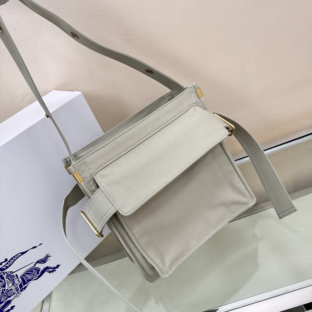 Burberry 01847