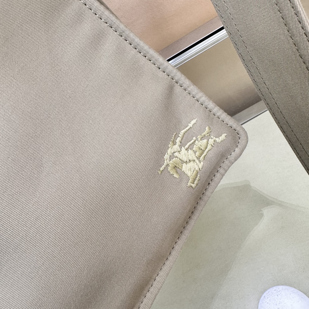 Burberry 01859