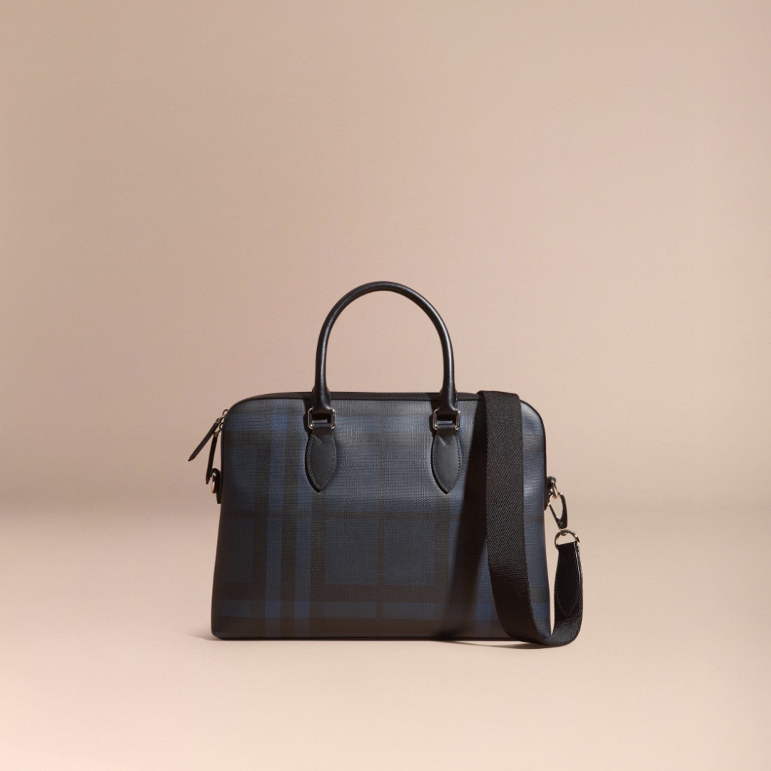 Burberry The Barrow In London Check In Navy/black |