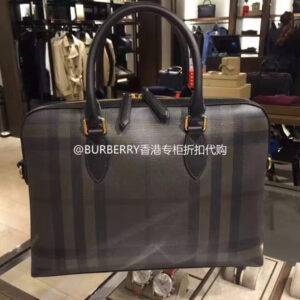 Burberry  01879