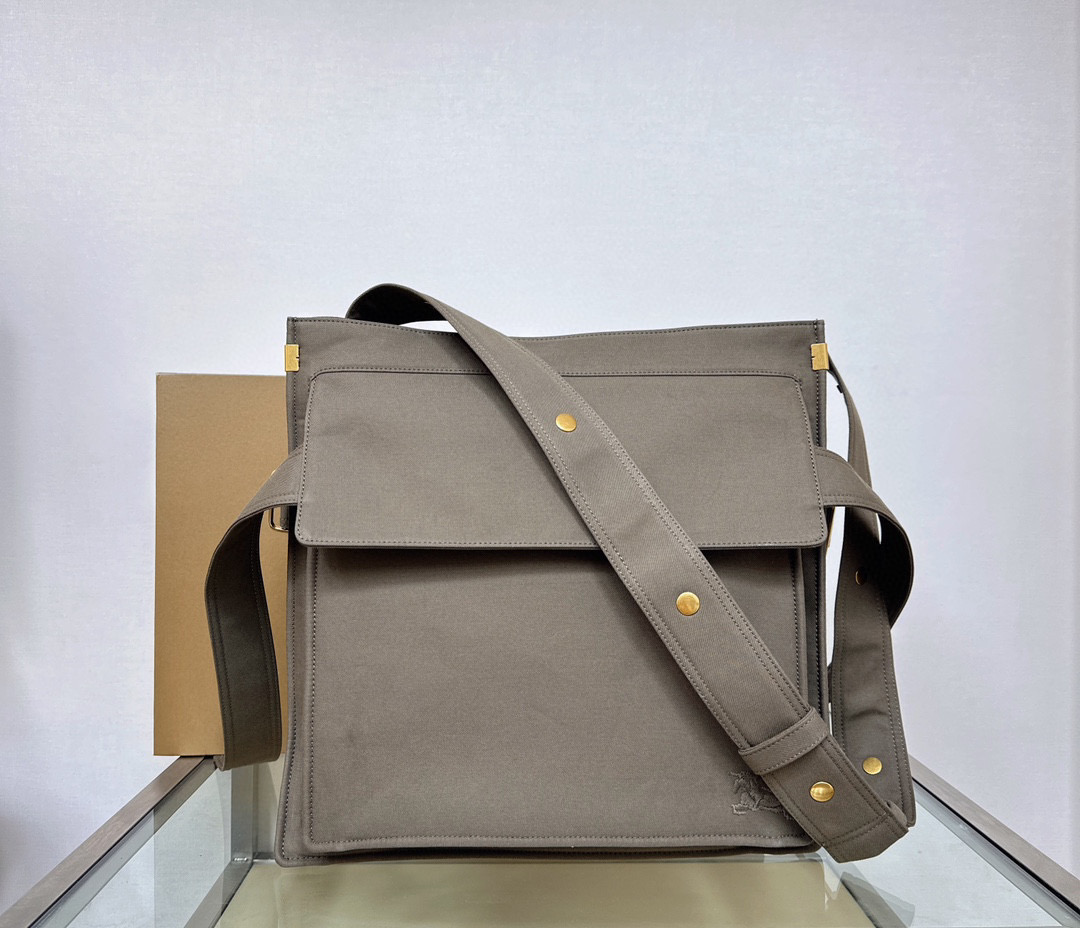BURBERRY Men’s Trench Tote Olive GrayCanvas …