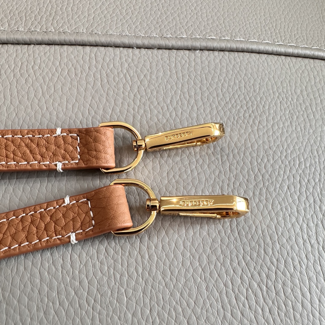 Burberry 02186