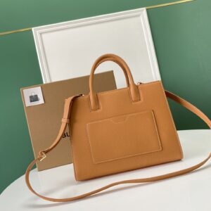 Burberry 02239