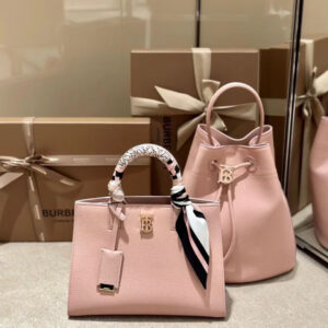 Burberry 022610